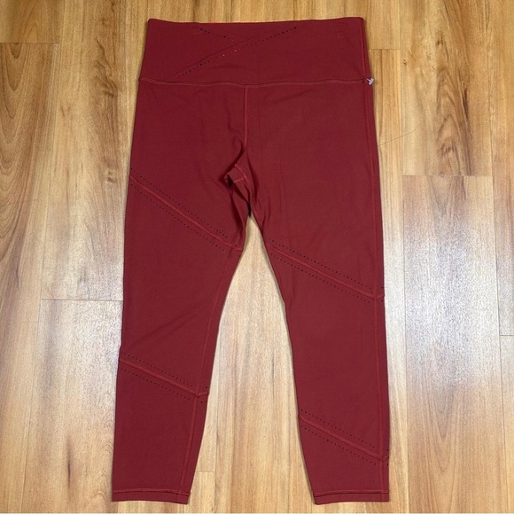 Athleta It's A Wrap 7/8 Tight Warm Orange Perforated High Rise Leggings SZ L - Picture 1 of 12